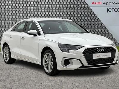 Begagnad Audi A3 Sport 147 HK (108 kW) 2023 Vit Sedan