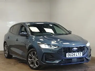 Used Ford Focus ST-Line 155 HP (114 kW) 2024 Blue Hatchback
