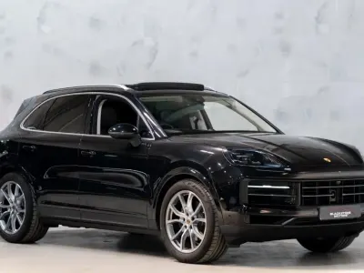 Begagnad Porsche Cayenne 2023 Svart SUV