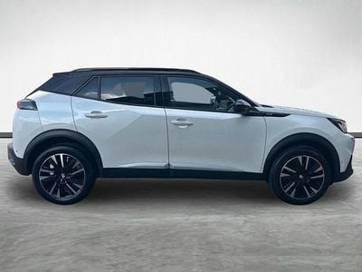 Begagnad Peugeot 2008 Premium 129 HK (94 kW) 2022 Vit SUV