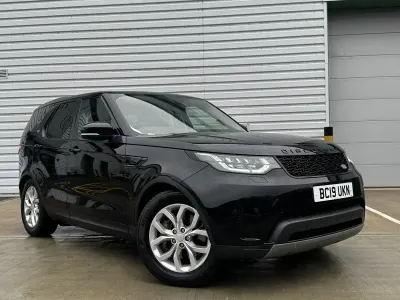 Used Land Rover Discovery SE 306 HP (225 kW) 2019 Black SUV