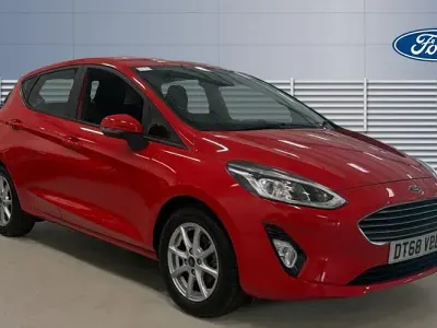 Used Ford Fiesta Zetec 101 HP (74 kW) 2019 Red Hatchback