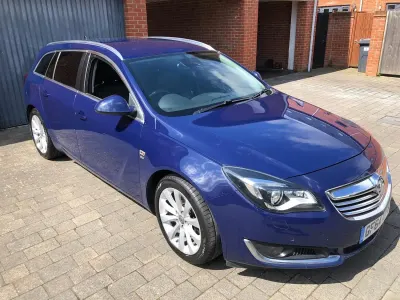 Begagnad Vauxhall Insignia Elite 163 HK (119 kW) 2014 Blå Kombi