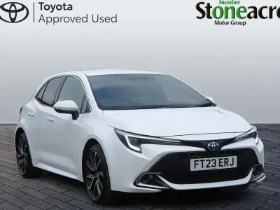 Used Toyota Corolla 196 HP (144 kW) 2023 White Hatchback