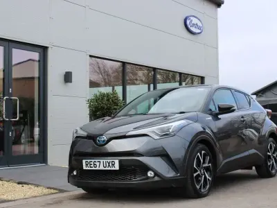 Second-hand Toyota C-HR 122 CP (89 kW) 2017 Gri SUV