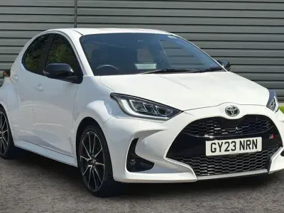 Used Toyota Yaris Sport 116 HP (85 kW) 2023 White Hatchback