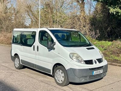 Used Renault Trafic 115 HP (84 kW) 2009 White MPV