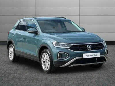 Used VW T-Roc Match 150 HP (110 kW) 2025 Blue SUV