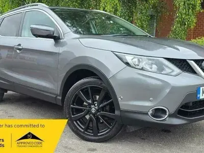Used Nissan Qashqai Tekna 110 HP (80 kW) 2017 Grey SUV