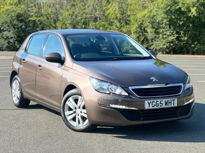 Używany Peugeot 308 Active 120 KM (88 kW) 2015 Brązowy Hatchback
