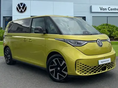 Usado VW ID. Buzz Pro 210 kW (286 HP) 2025 Amarelo Monovolume