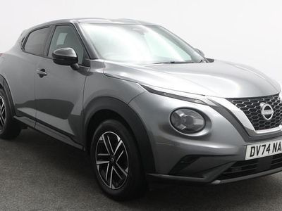 Usado Nissan Juke N-Connecta 114 HP (83 kW) 2024 Cinzento SUV
