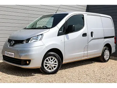 Used Nissan NV200 Tekna 2019 Silver MPV