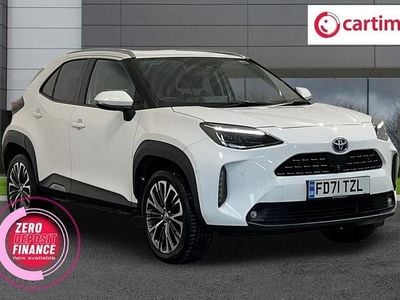 Used Toyota Yaris Hybrid 116 HP (85 kW) 2022 White SUV