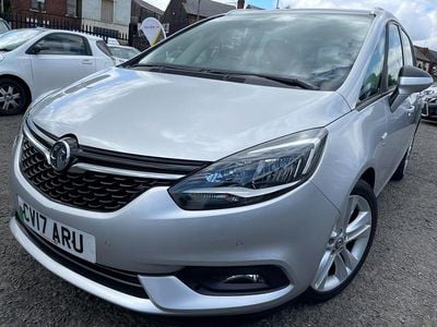 Used Vauxhall Zafira Tourer SRi 170 HP (125 kW) 2017 Silver MPV