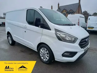 Begagnad Ford Transit Custom Limited 130 HK (95 kW) 2021 Vit Van