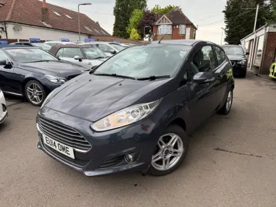 Używany Ford Fiesta Zetec 2014 Szary Hatchback