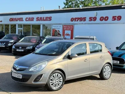 Używany Vauxhall Corsa 2013 Brązowy Hatchback