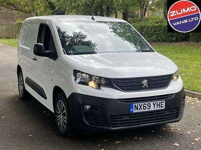 White Used 2019 Peugeot Partner MPV | £7,850 (A bit pricey)