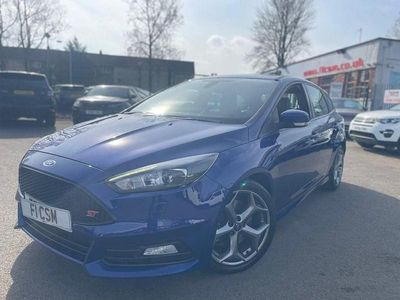Gebraucht Ford Focus ST 185 PS (136 kW) 2015 Blau Kleinwagen