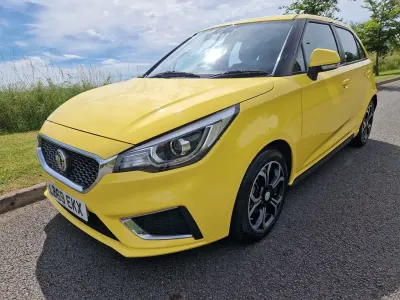 Used MG MG3 Exclusive 106 HP (77 kW) 2019 Yellow Hatchback