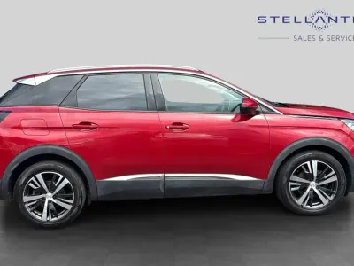 Used Peugeot 3008 Allure 129 HP (94 kW) 2018 Red SUV