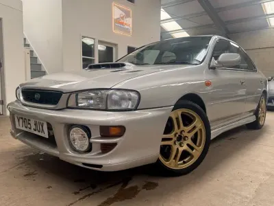 Używany Subaru Impreza 215 KM (158 kW) 2001 Srebrny Sedan/Limuzyna