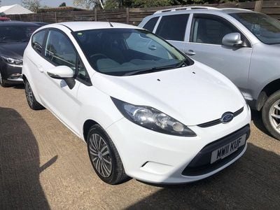 Used Ford Fiesta 82 HP (60 kW) 2011 White Hatchback