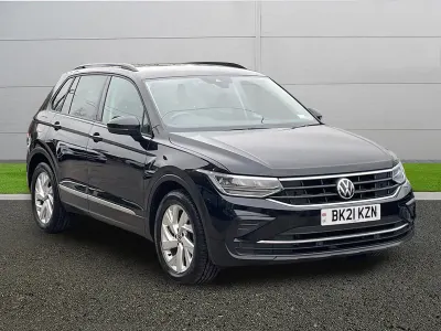Second-hand VW Tiguan Life 150 CP (110 kW) 2021 Negru SUV