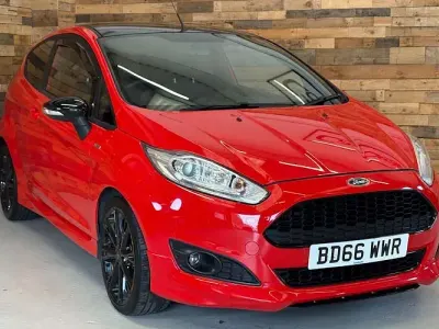Used Ford Fiesta ST-Line 140 HP (102 kW) 2016 Red Hatchback