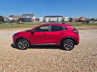 Używany Ford Puma Titanium 125 KM (91 kW) 2025 Czerwony SUV