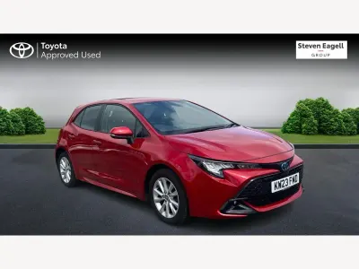 Usado Toyota Corolla 2023 Rojo Utilitario