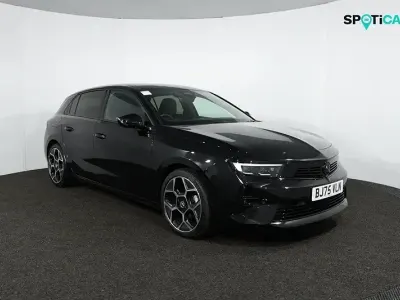 Used Vauxhall Astra Ultimate 130 HP (95 kW) 2025 Black Hatchback