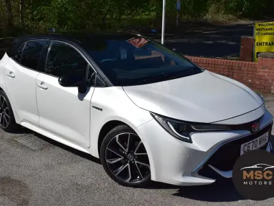 Used Toyota Corolla 184 HP (135 kW) 2020 White/black Hatchback