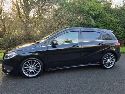 Used Mercedes B180 AMG Line Premium 122 HP (89 kW) 2015 Black Hatchback