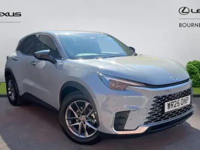 Usado Lexus LBX 136 CV (100 kW) 2025 Gris SUV