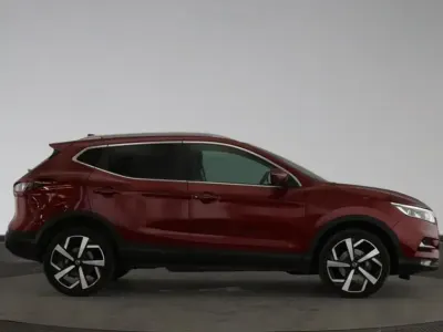 Used Nissan Qashqai N-Motion 158 HP (116 kW) 2021 Red SUV