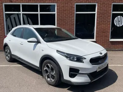 Used Kia XCeed 118 HP (86 kW) 2019 White SUV