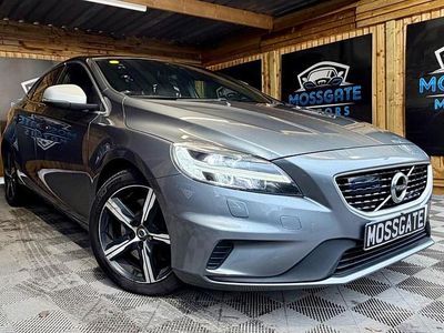 Begagnad Volvo V40 R-Design 190 HK (139 kW) 2017 Grå Halvkombi