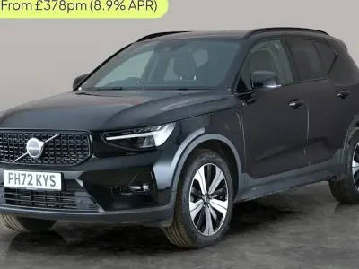 Używany Volvo XC40 Plus 211 KM (155 kW) 2023 Czarny SUV