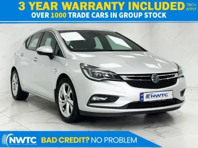 Used Vauxhall Astra SRi 105 HP (77 kW) 2016 Silver Hatchback