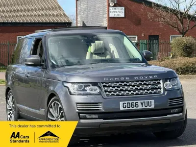 Używany Land Rover Range Rover Vogue SE 306 KM (225 kW) 2016 Szary SUV