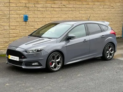 Used Ford Focus ST 246 HP (180 kW) 2017 Grey Hatchback