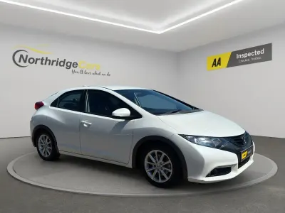 Used Honda Civic ES 2013 White Hatchback