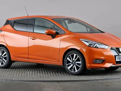 Usata Nissan Micra N-Connecta 90 CV (66 kW) 2018 Arancione Utilitaria