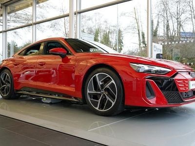 New 2025 Audi e-tron GT quattro Sedan | £81,000 (Good price)