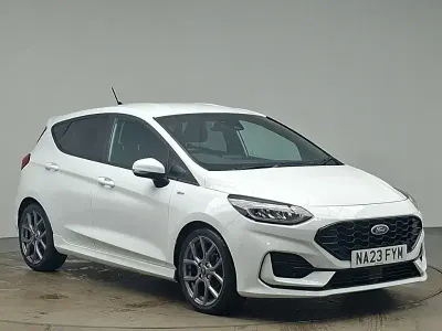 Usado Ford Fiesta ST-Line 125 CV (91 kW) 2023 Blanco Utilitario
