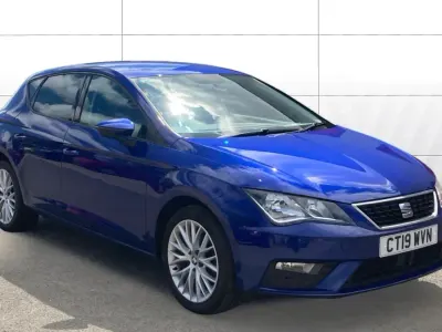 Used Seat Leon SE Dynamic 131 HP (96 kW) 2019 Blue Hatchback