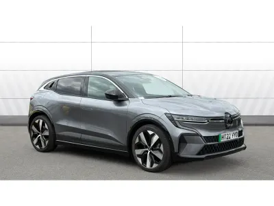Begagnad Renault Megane E-Tech Techno 160 kW (218 HK) 2022 Svart Halvkombi