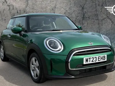 Used Mini Cooper Classic 134 HP (98 kW) 2023 Green Hatchback
